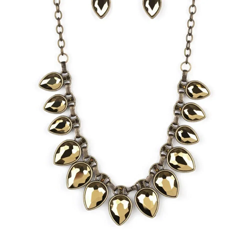 Paparazzi Jewelry Accessories - FEARLESS is More - Brass Necklace - Vintage